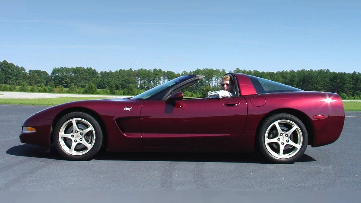 Click to Enlarge-Esc to Close Corvette Generations/C5/C5 2003 Purple 50th Anniv 2.webp